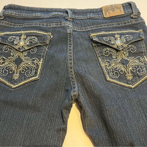 Hydrant Women's Blue denim Bermuda shorts Size 10 Embellished pockets - Picture 6 of 8